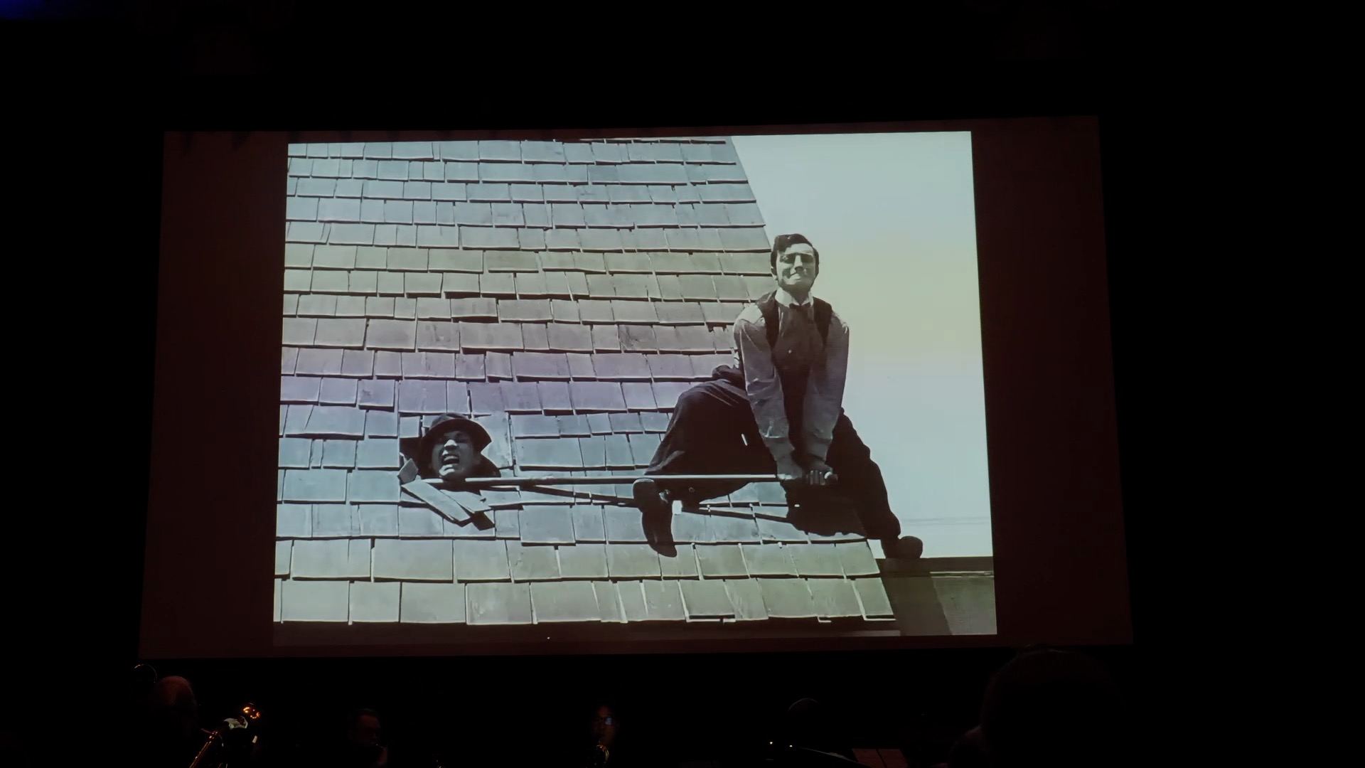 roof2.jpg